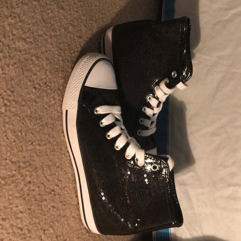 Black sequin “converse” - Picture 3 of 3